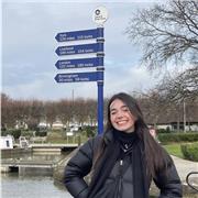 Estudiante de ingeniaría mecánica en Inglaterra ofrece clases de inglés, física y matemáticas